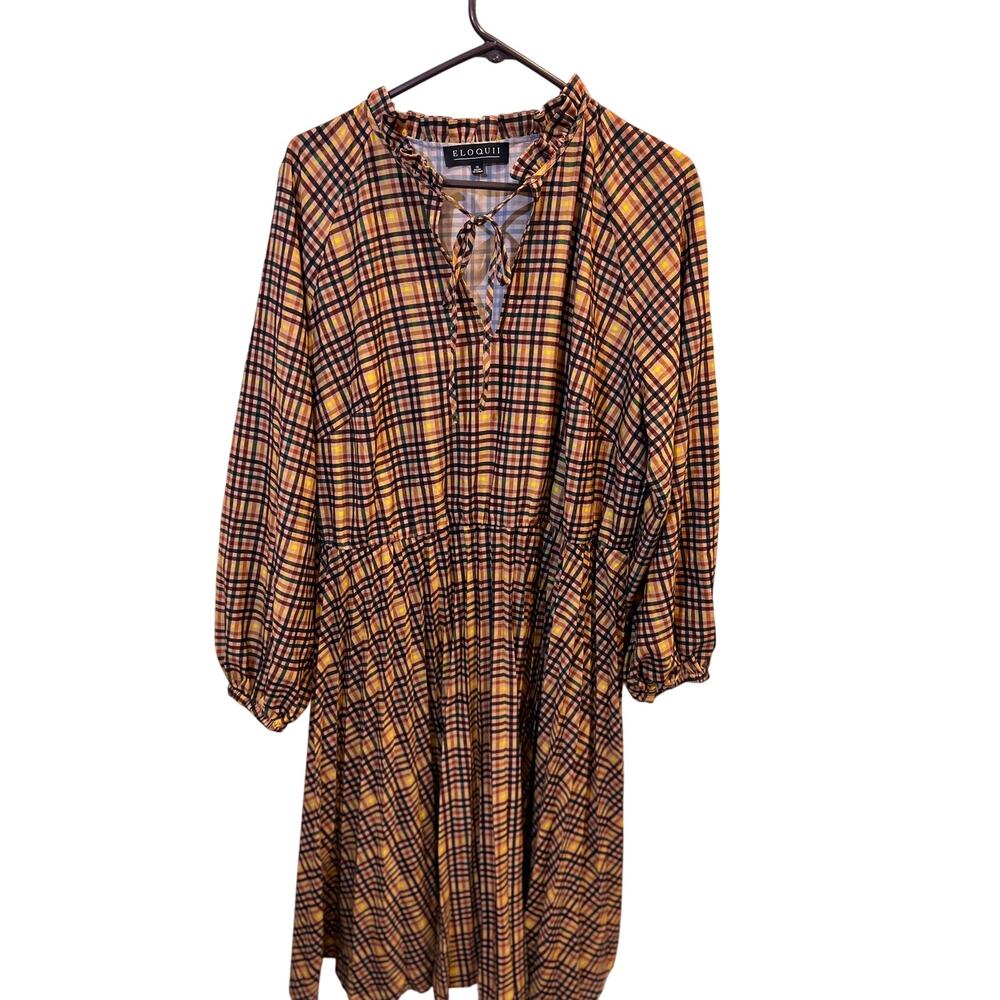 Women's Knee Length Long sleeve Plaid Dress - Size 18